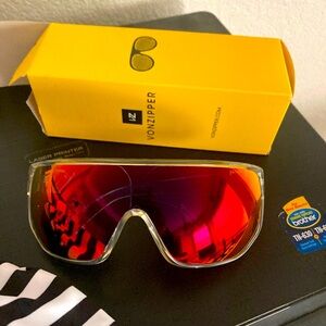 Von zipper bionacle new in box